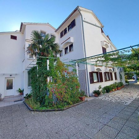Apartments Fam Tomasic Baška Εξωτερικό φωτογραφία