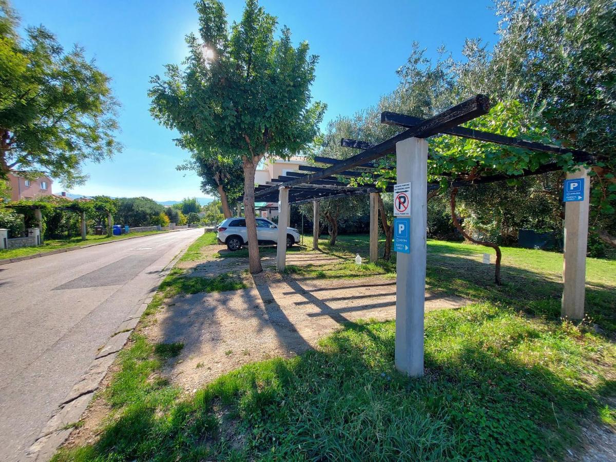 Apartments Fam Tomasic Baška Εξωτερικό φωτογραφία